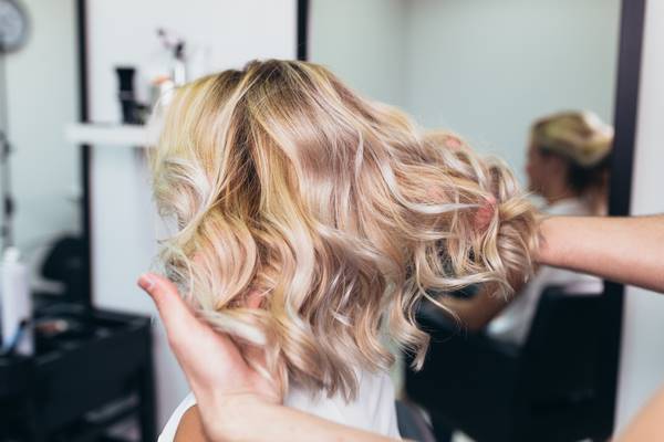 Pose extension cheveux - Bordeaux - Hairstyle by Fadime