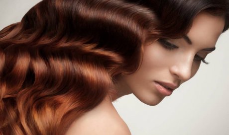 Coloration sur cheveux bruns - Bordeaux - Hairstyle by Fadime